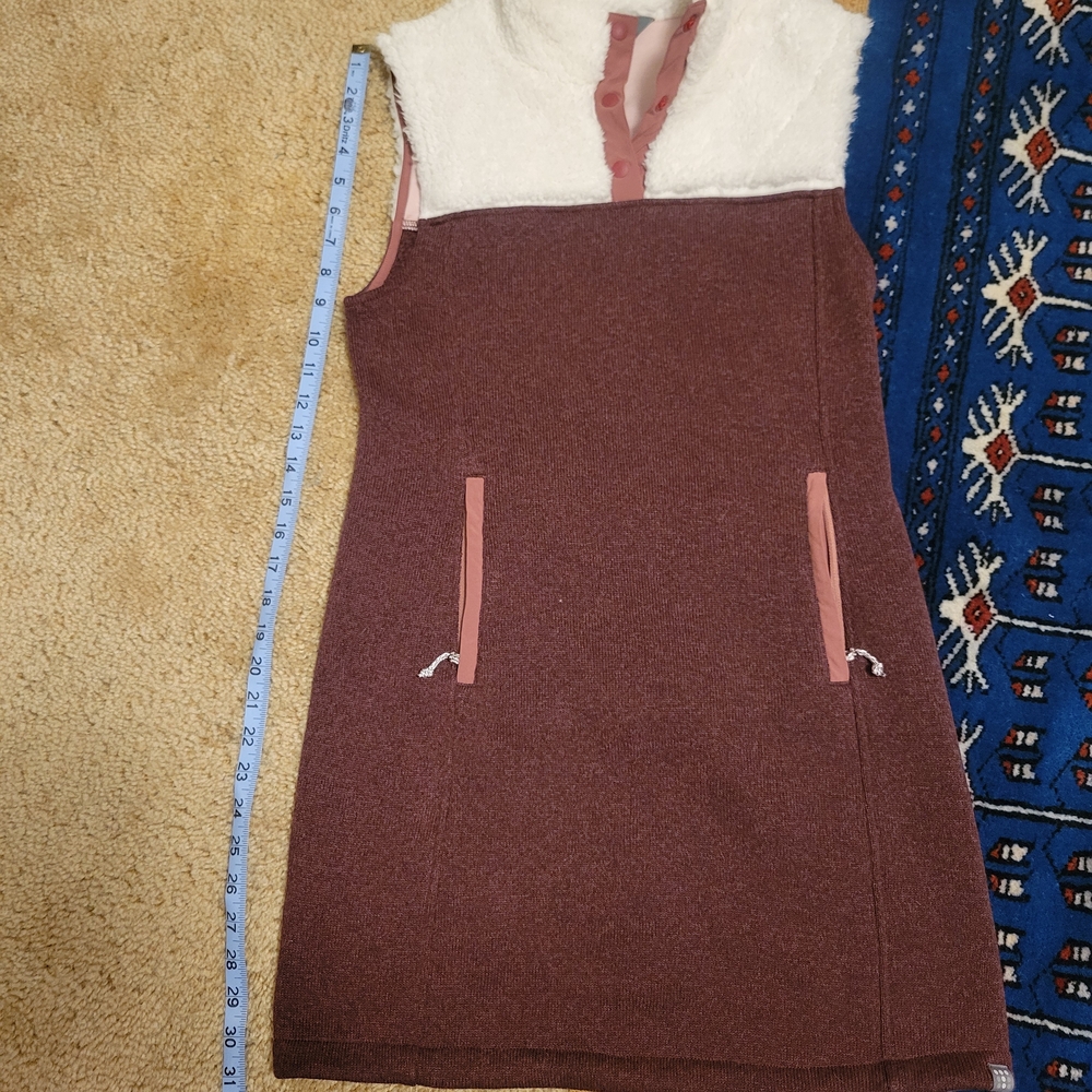 Titlenine Sleeveless Maroon and White Fleece Dress.
